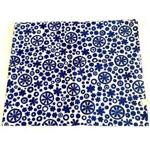 VTG Mod / Retro Fabric Flowers Floral Blue & White Fabric 44"x72" Original Tag